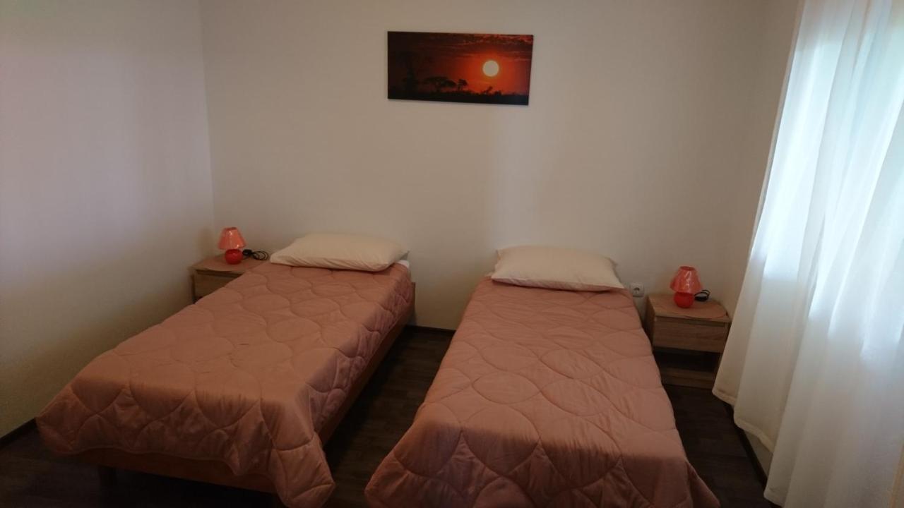 Ražanac Apartman Vuleta מראה חיצוני תמונה