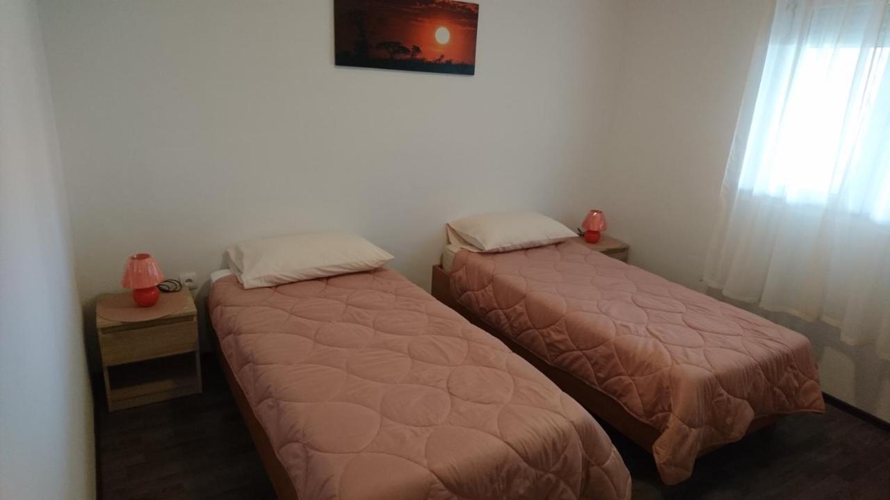 Ražanac Apartman Vuleta מראה חיצוני תמונה